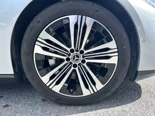 Mercedes-Benz EQS 2025