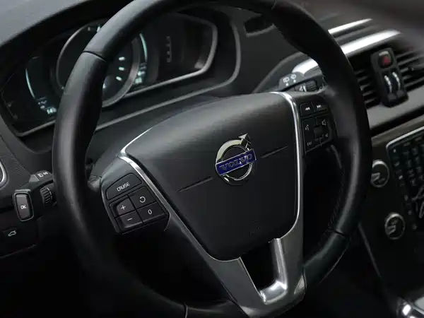 Volvo V40 2015