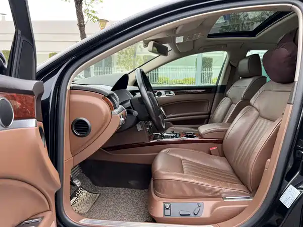 Volkswagen Phaeton 2015