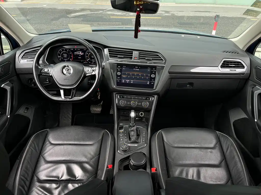 Volkswagen Tiguan 2017 — фото 15