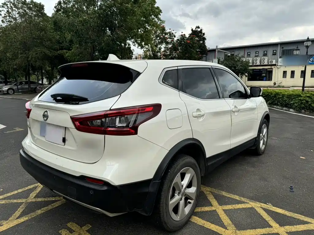 Nissan Qashqai 2021 — фото 23