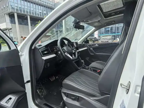 Volkswagen Tiguan L 2025