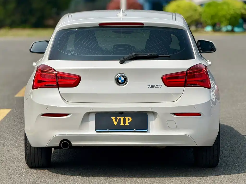 BMW 1 Series 2016 — фото 6