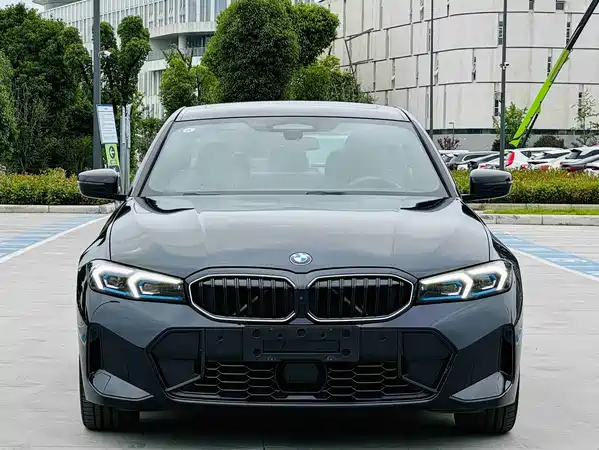 BMW 3 Series 2025