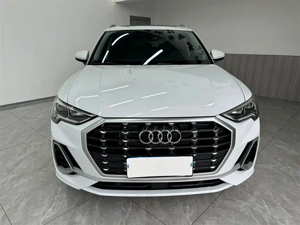 Audi Q3 2023 — фото 2