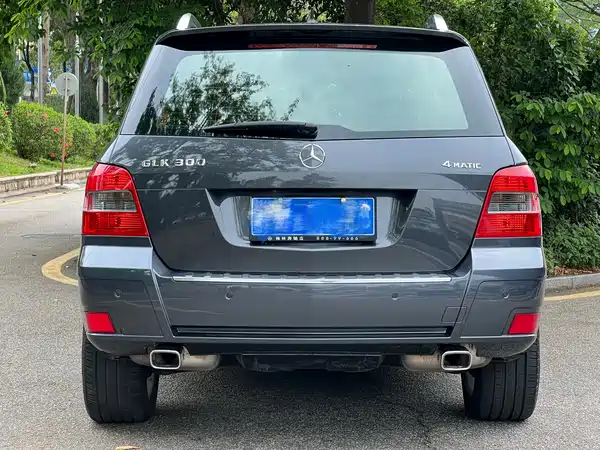 Mercedes-Benz GLK-Class 2011
