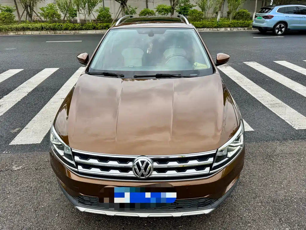 Volkswagen Cross Lavida 2018 — фото 2