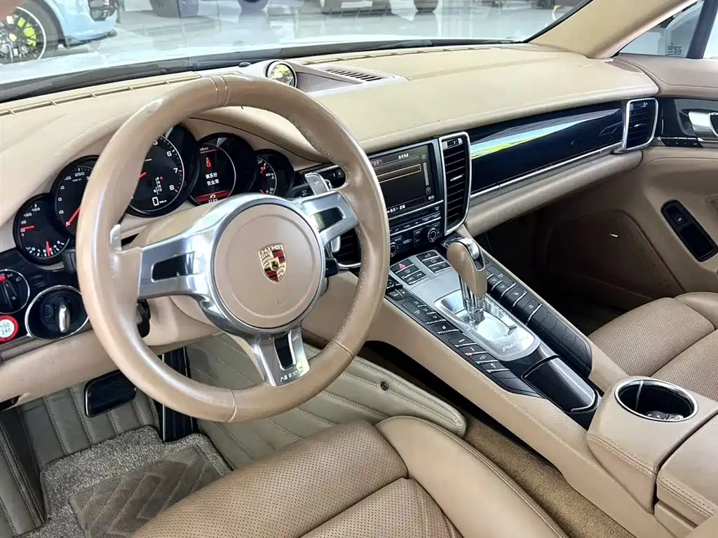 Porsche Panamera 2014 — фото 13