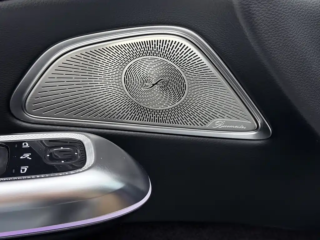 Mercedes-Benz E-Class 2025 — фото 36