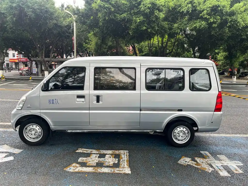 Wuling Rongguang 2019 — фото 2