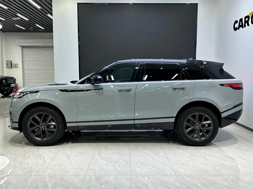 Land Rover Velar 2026 — фото 4