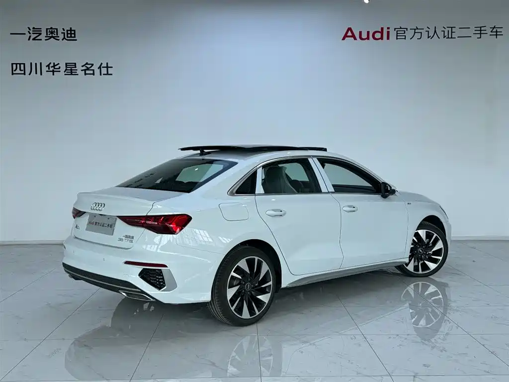 Audi A3 2024 — фото 4