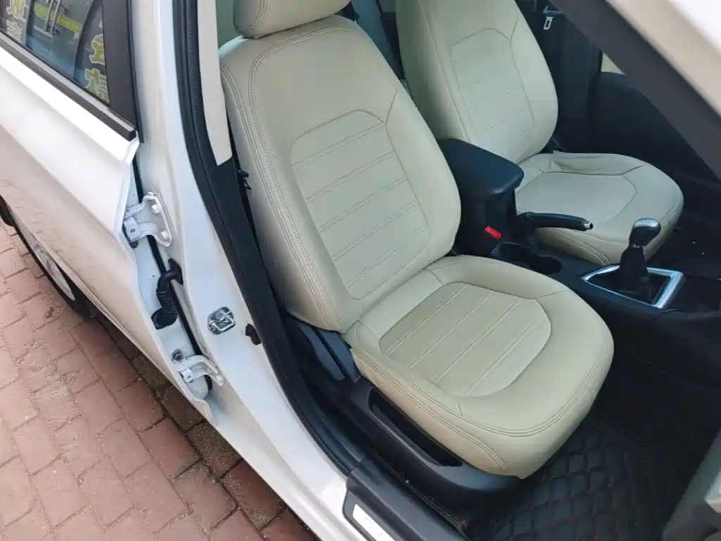 Changan Yuexiang V7 2017 — фото 25