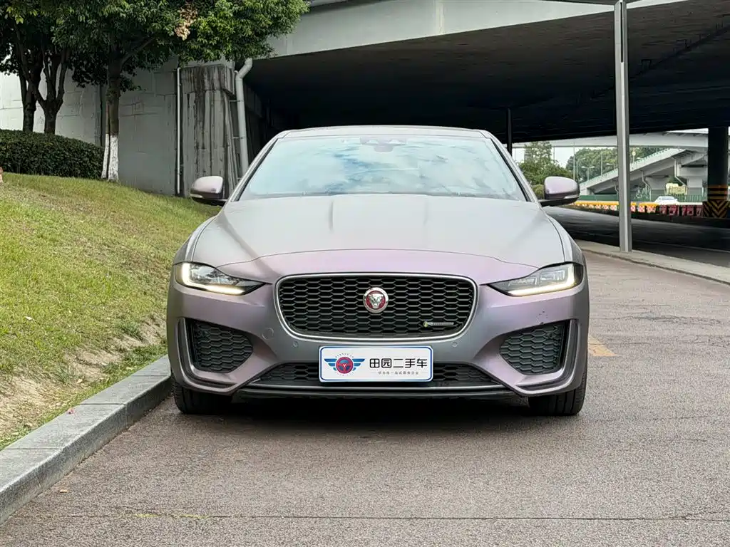 Jaguar XEL 2020 — фото 2