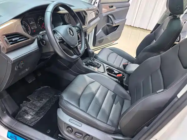 Volkswagen Tharu 2020