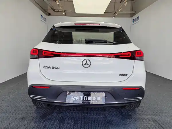 Mercedes-Benz EQA 2023