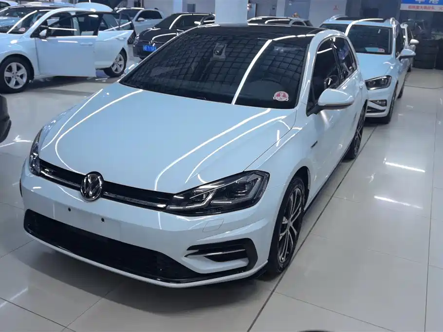 Volkswagen Golf 2018 — фото 1