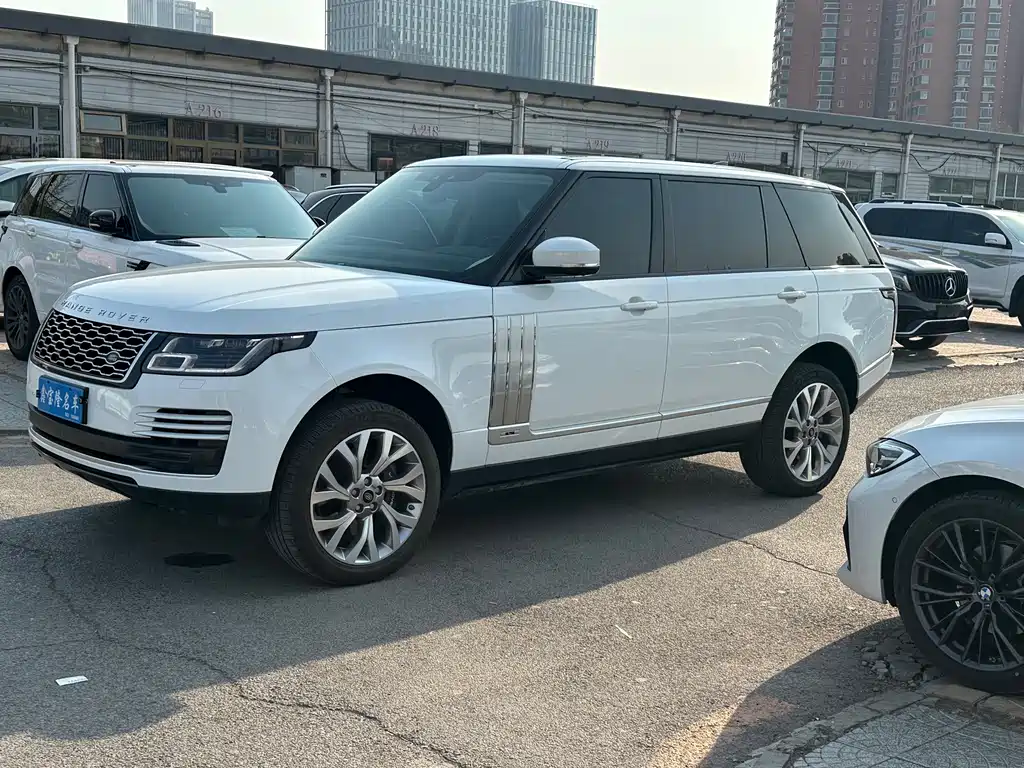 Land Rover Range Rover 2019 — фото 1