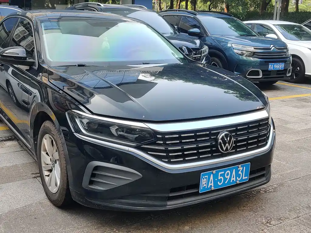 Volkswagen Passat 2023
