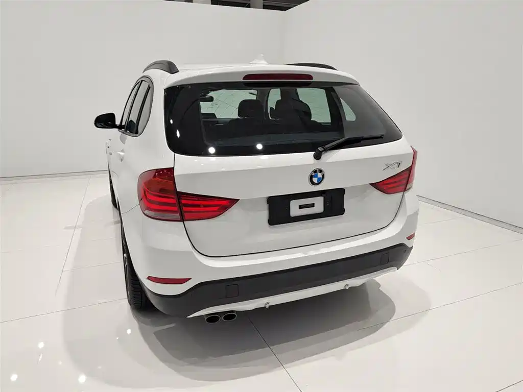 BMW X1 2015 — фото 6
