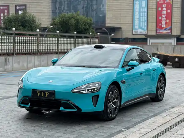 Xiaomi SU7 2025