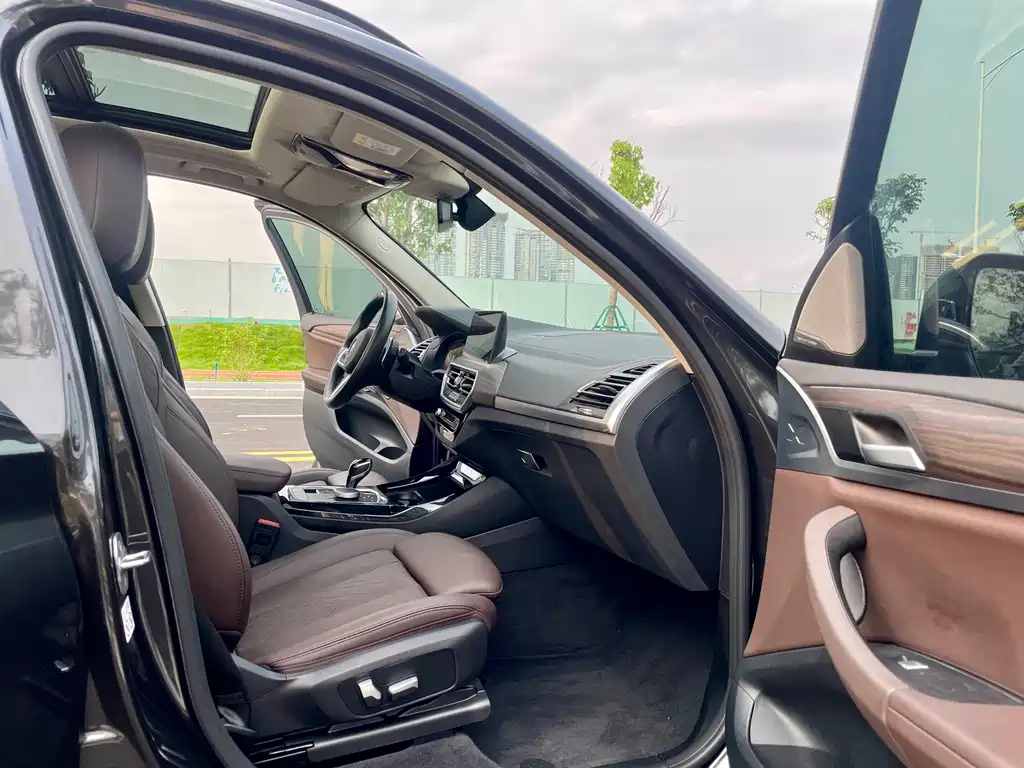 BMW X3 2022 — фото 11