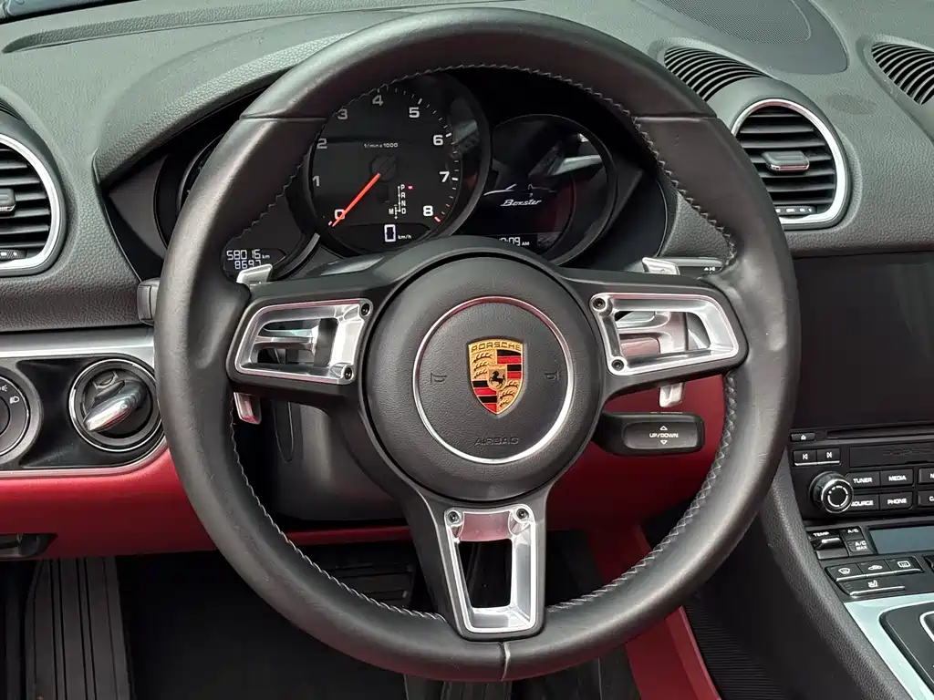 Porsche 718 2017 — фото 10