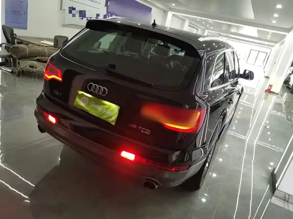 Audi Q7 2015