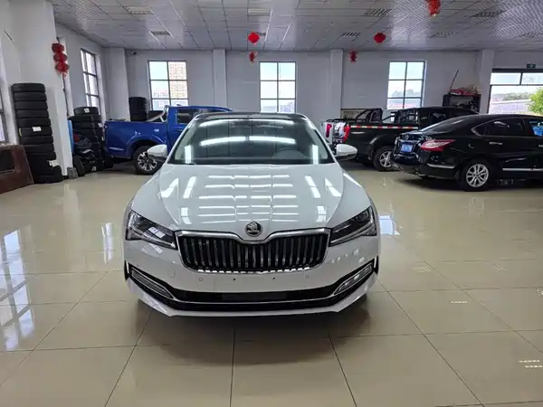 Skoda Superb 2023