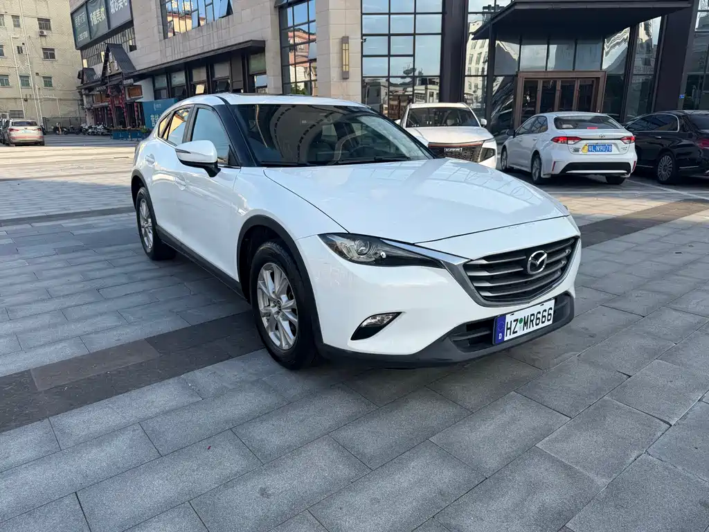 Mazda CX-4 2017 — фото 3