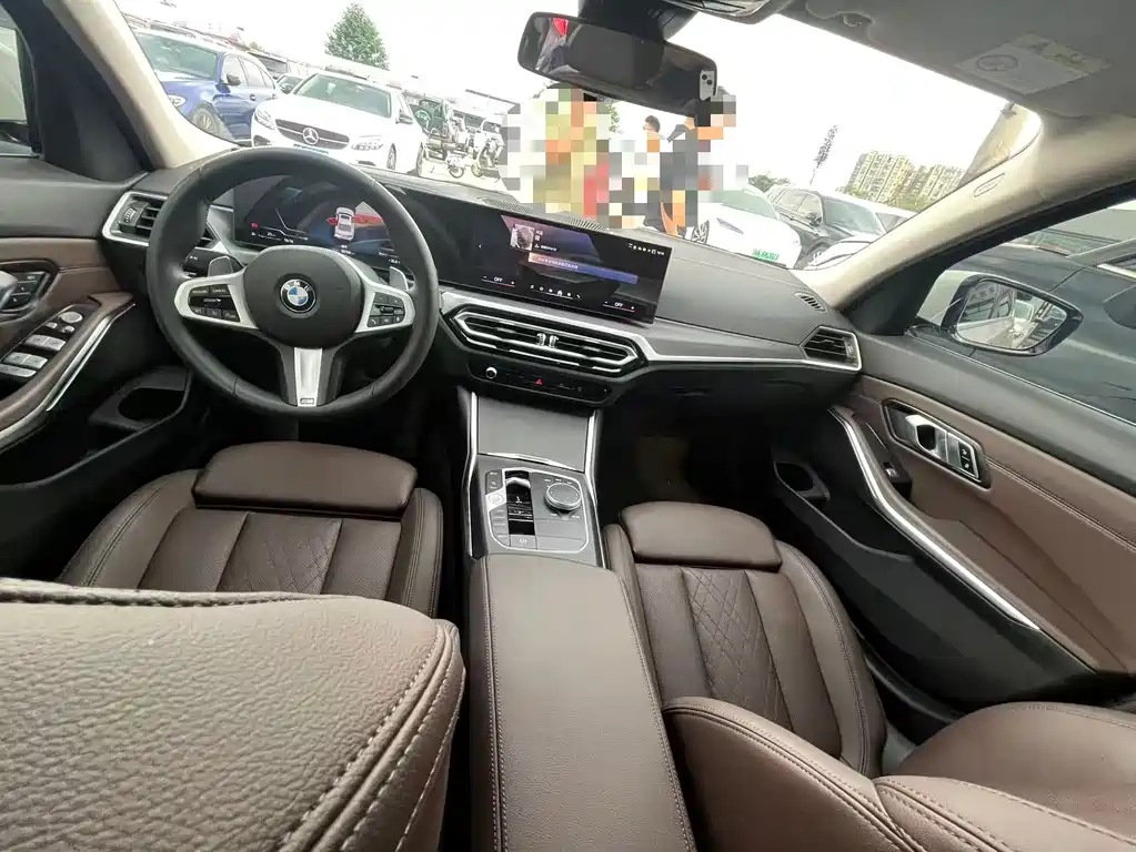 BMW 3 Series 2024