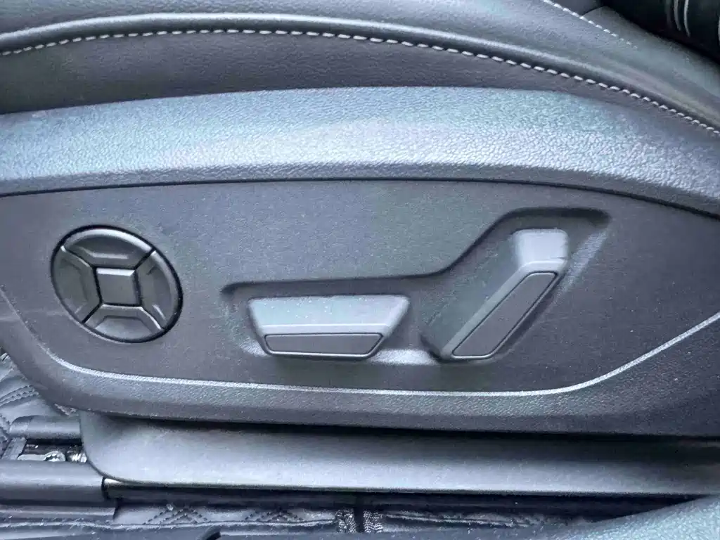 Audi A3 2023 — фото 16