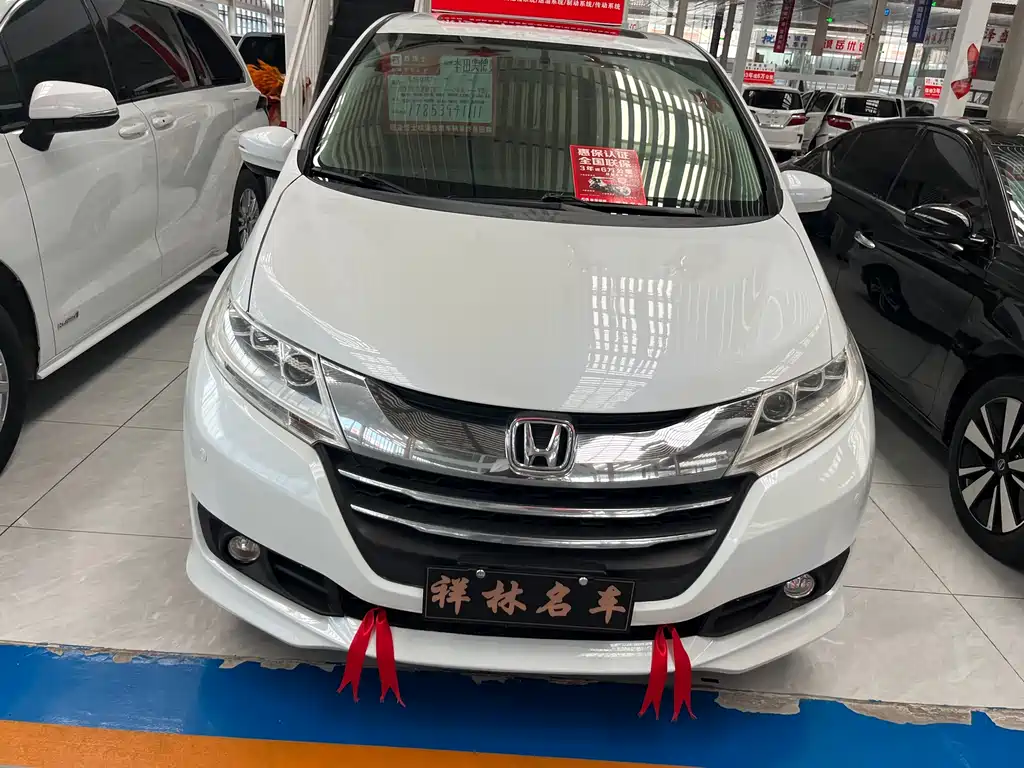 Honda Odyssey 2015 — фото 2