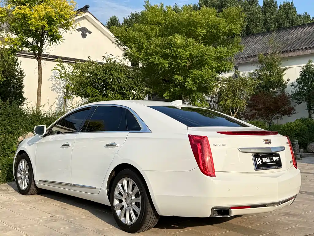 Cadillac XTS 2017 — фото 7