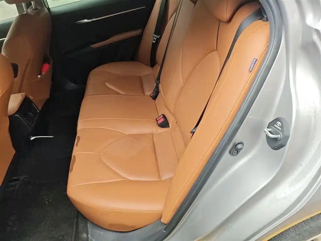 Toyota Camry 2021 — фото 15