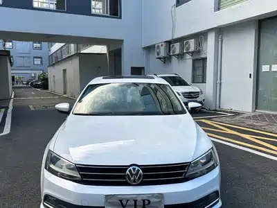 Volkswagen Sagitar 2018