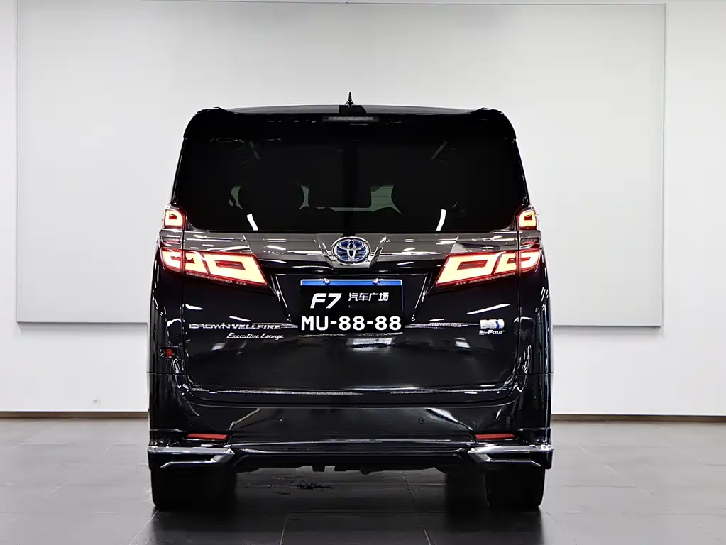 Toyota Vellfire 2022 — фото 5