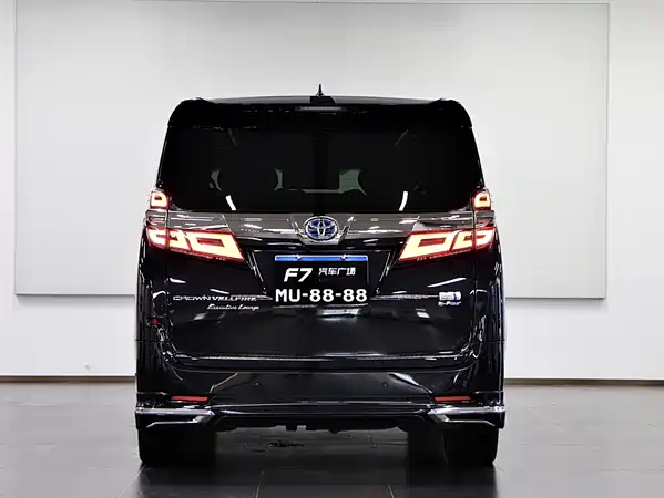 Toyota Vellfire 2022