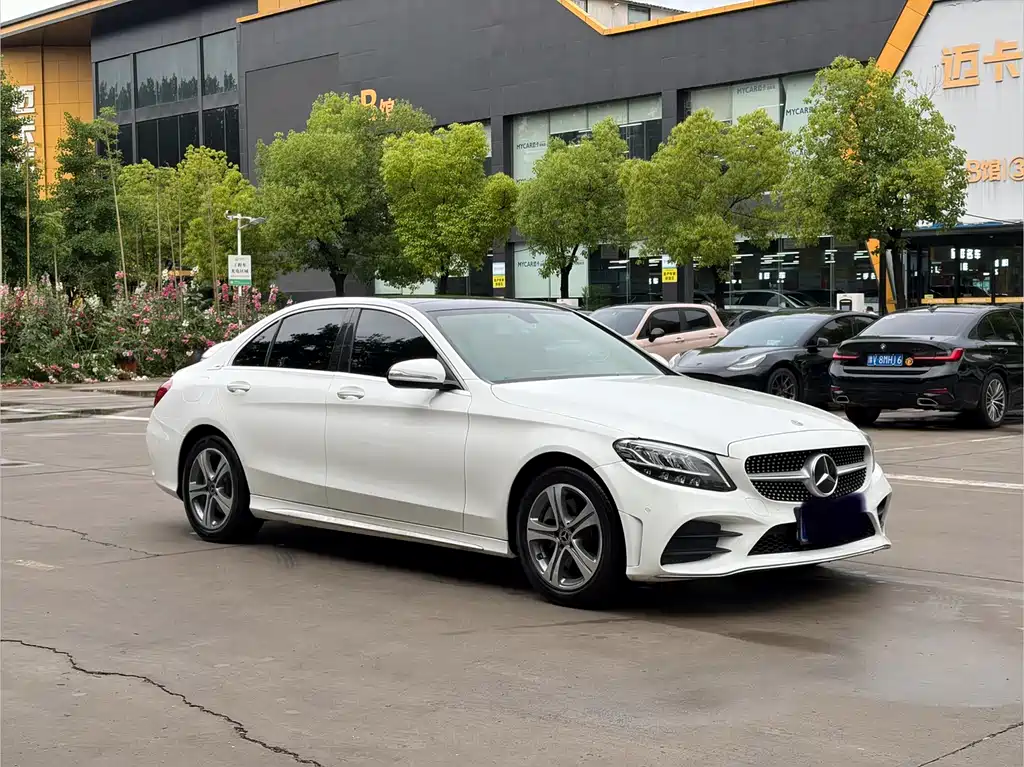Mercedes-Benz C-Class 2020 — фото 3