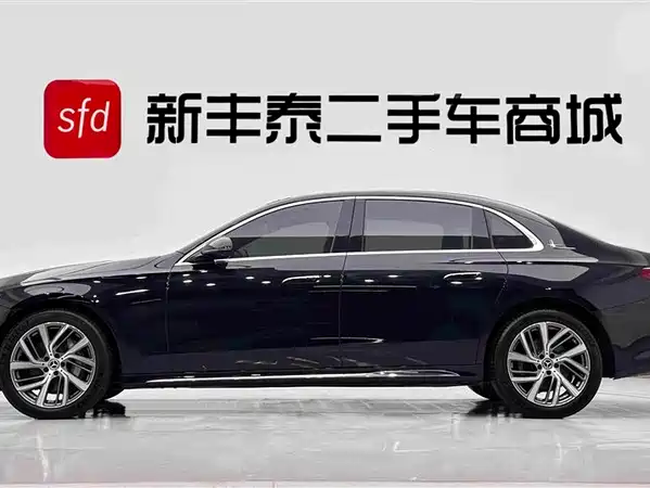 Mercedes-Benz E-Class 2024