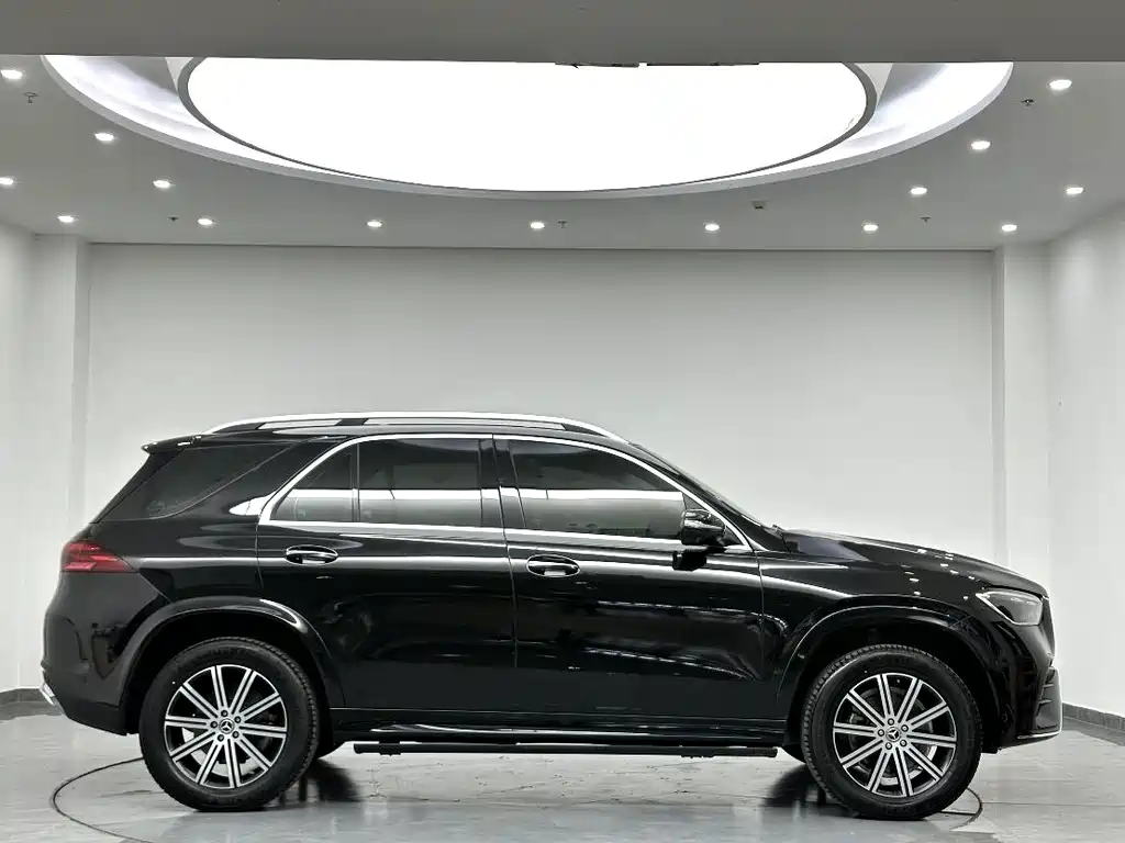 Mercedes-Benz GLE 2024 — фото 3
