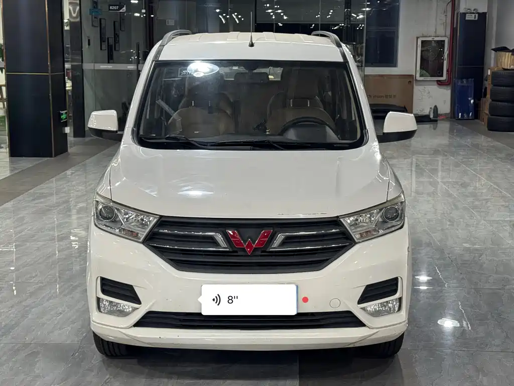 Wuling Hongguang 2019 — фото 2