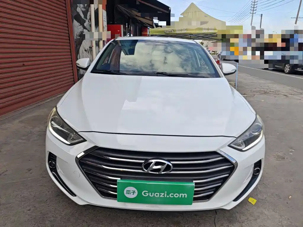 Hyundai Elantra 2017 — фото 3