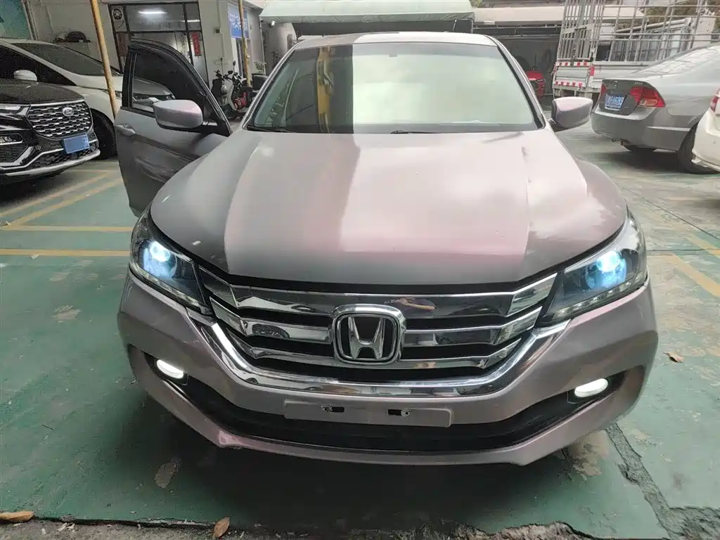 Honda Accord 2014 — фото 3