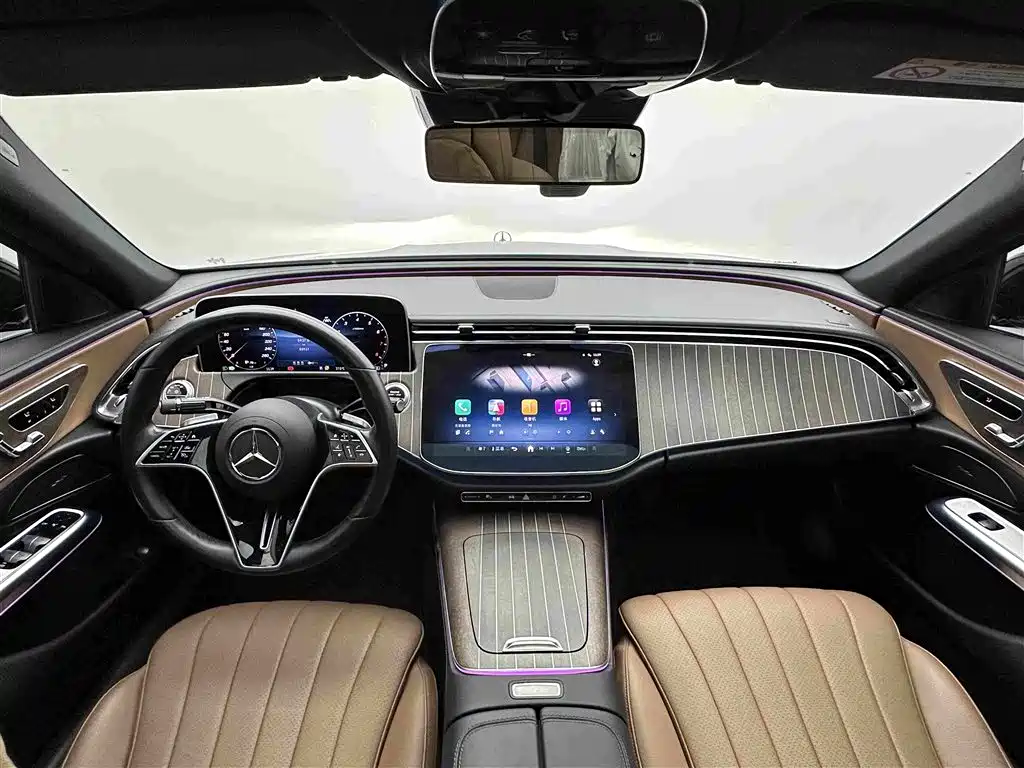 Mercedes-Benz E-Class 2024 — фото 15