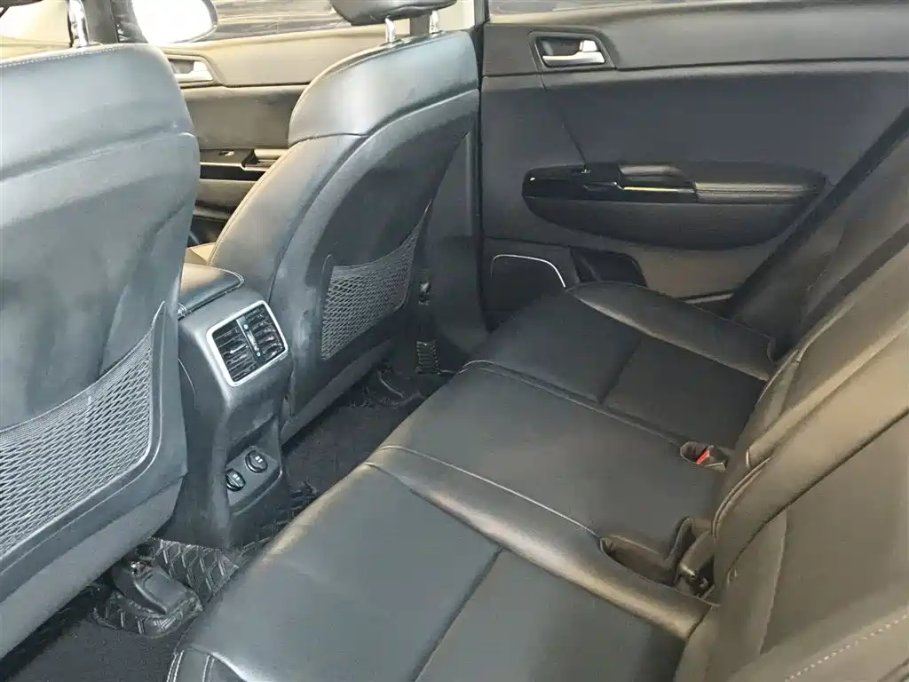 Kia KX5 2016 — фото 13