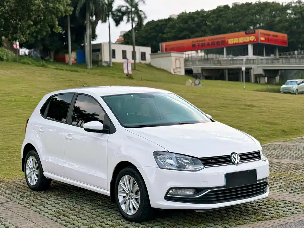 Volkswagen Polo 2015