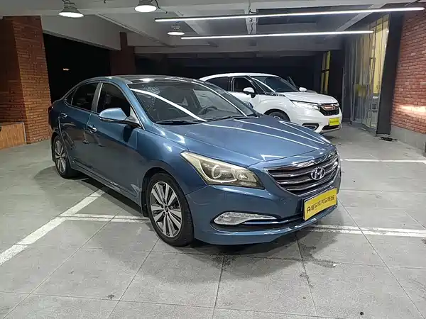 Hyundai Mistra 2014
