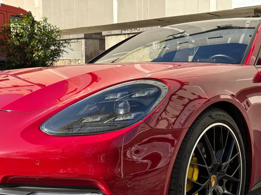 Porsche Panamera 2019 — фото 20
