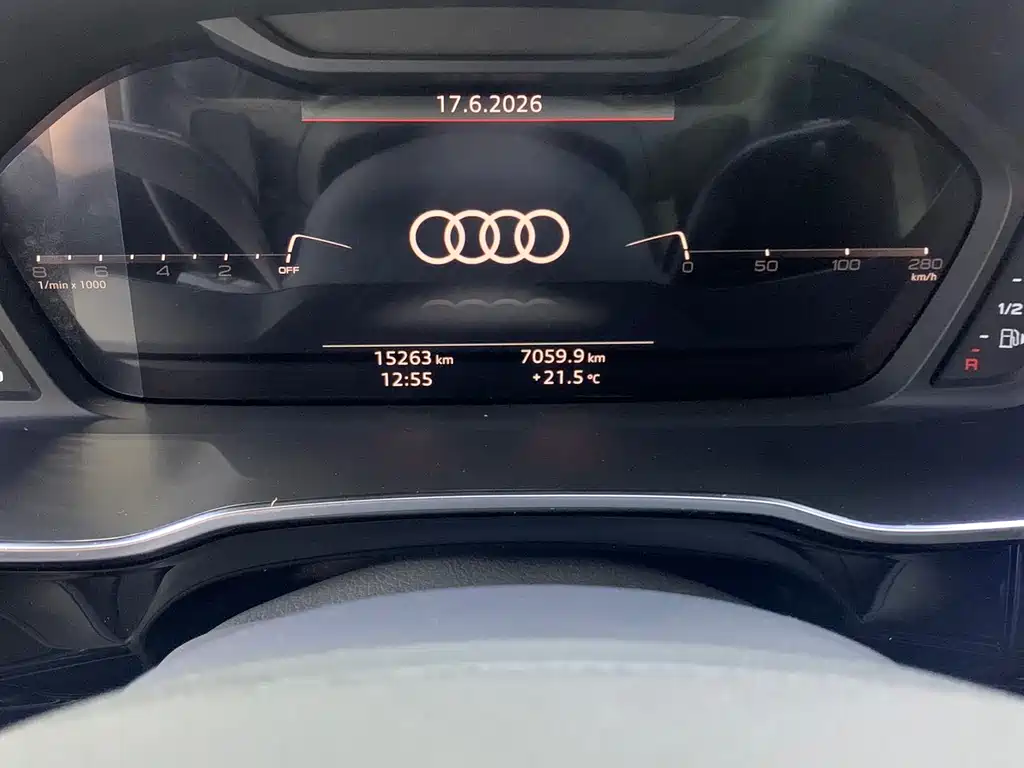 Audi Q3 2023 — фото 6
